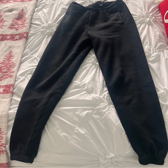 SKIMS - Black Sweatpants - Picture 1 of 4